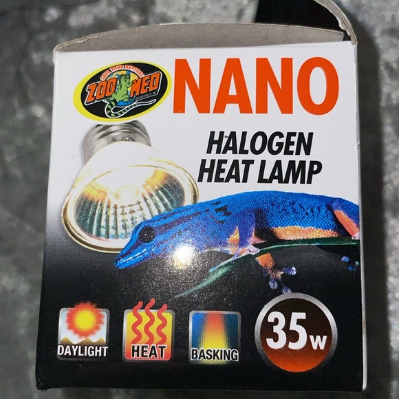 Bundle of 3 Halogen Heat Lamps for Reptiles - 35 Watt. Chewy sent me wrong items - Picture 4 of 5